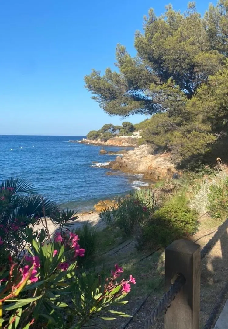 Le Jardin De Flo A Bandol Apartment